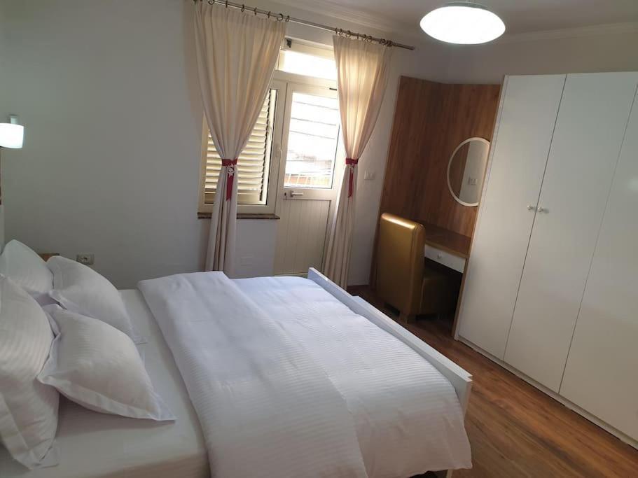 Villa Shkodra 27 Center House Esterno foto